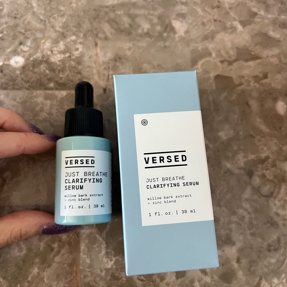Versed Just Breathe Clarifying Serum with Willow Bark Extract + Zinc Blend 1 oz